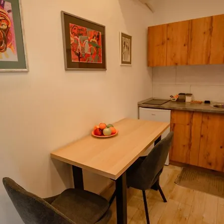 Sen's * Leskovac (Jablanica)